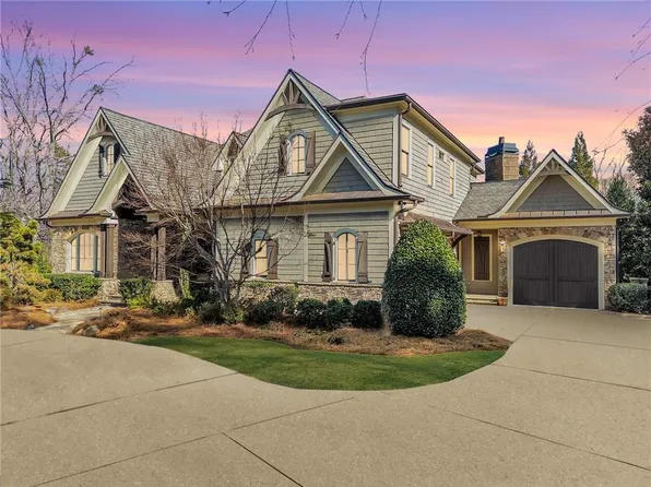 17 Waterside Dr SE, Cartersville, GA 30121