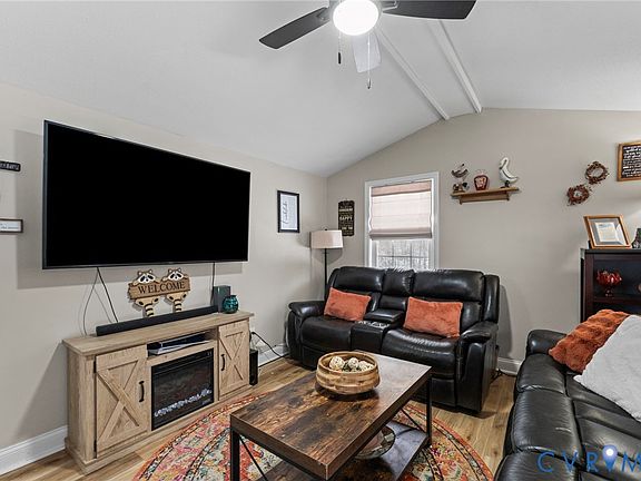 3rd image of 675 Goldmine Rd