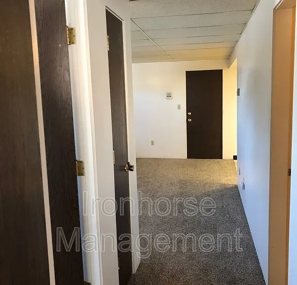 805 W Villard St #3 — Photo 7