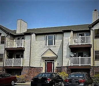 821 Stratford Way — Photo 1