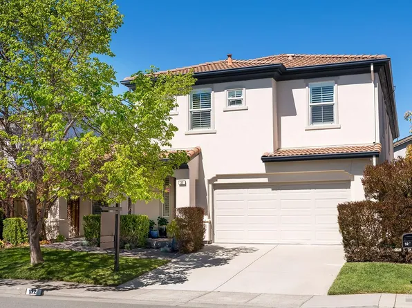 32 Brookline Drive, Novato, CA 94949