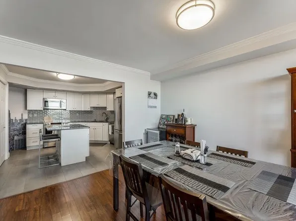 2110 Harmon Cove Tower image 7 of 50