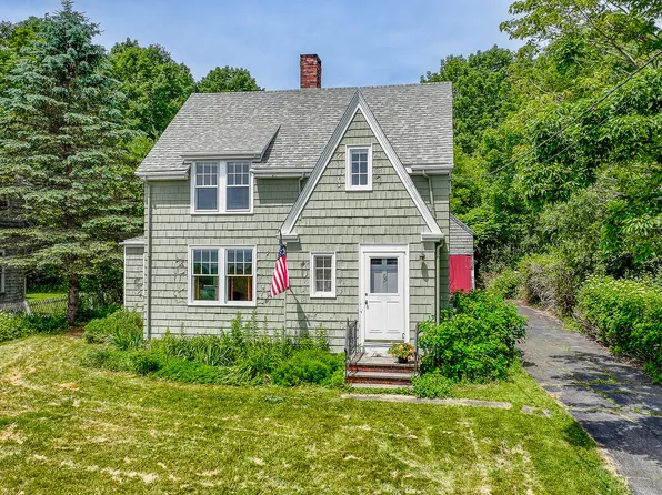 69 W Meadow Road, Rockland, ME 04841