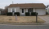 1st image of 905 W 18th Ave