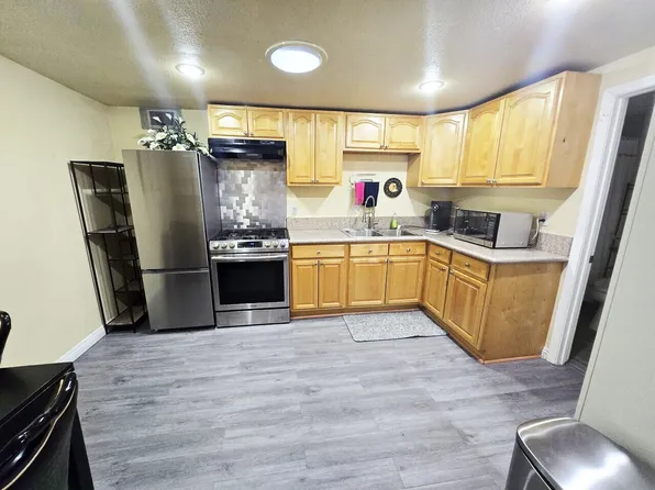 (undisclosed Address), Cypress, CA 90630