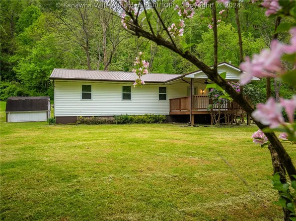 87 Newquay Dr, Charleston, WV 25312