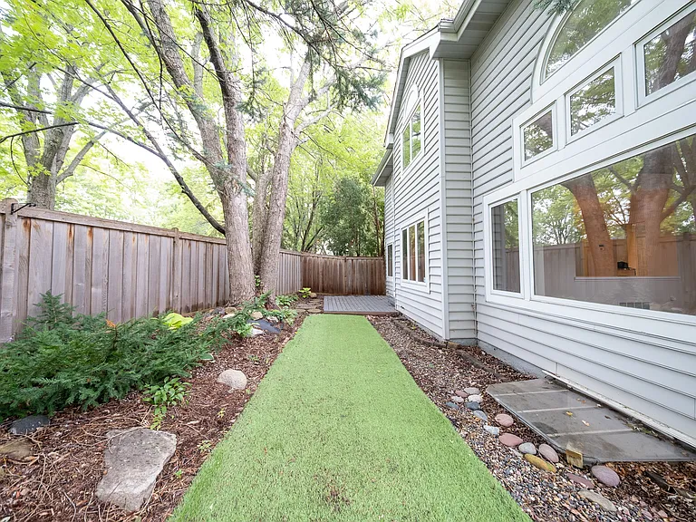 15640 17th Pl N — Photo 39