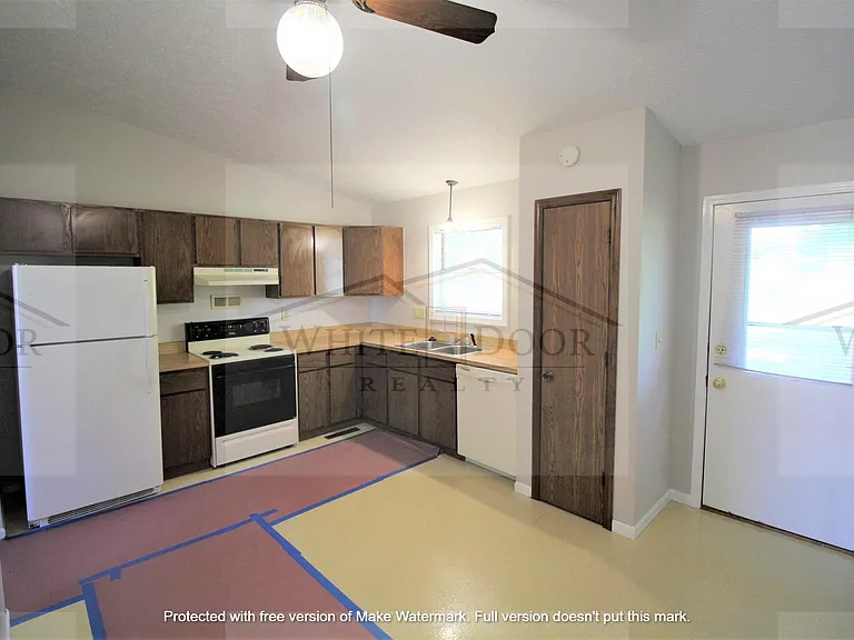 1189 Cumberland Ave — Photo 2
