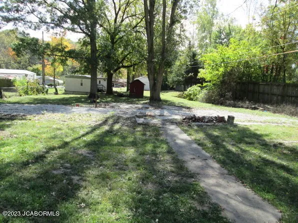 6937 Meadowbrook Dr, Jefferson City, MO 65109