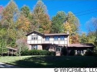 604 Pinewood Dr, Waynesville, NC 28786