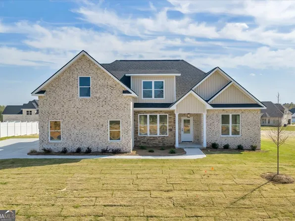 177 Doublegate Dr, Lizella, GA 31052