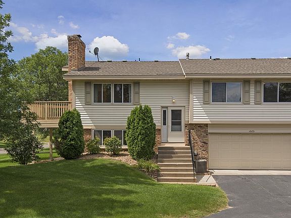 2nd image of 1525 128th Ave NE