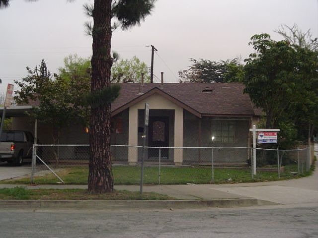 1st image of 8942 Clarinda Ave