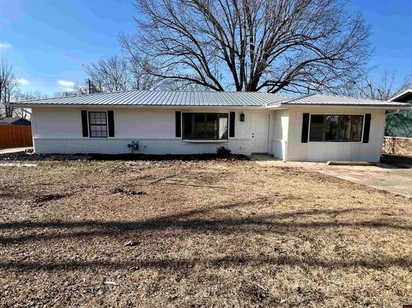 1204 Hall Ct, Mountain Home, AR 72653