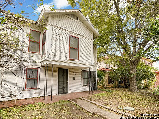 1st image of 425 N Pine St
