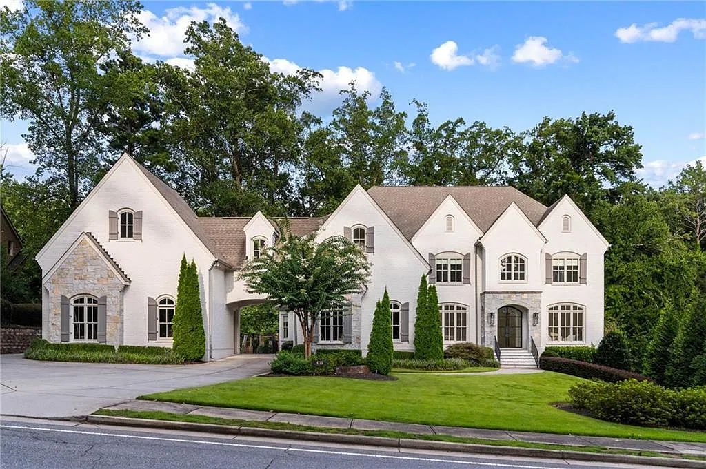 6 bed, 7.5 bath, 9178 sqft, $28,500 — Photo 1