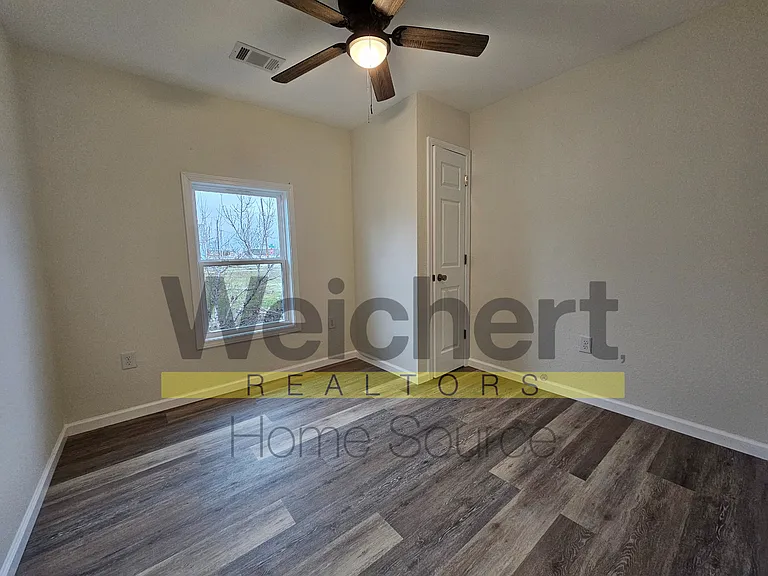 708 S 3rd St #B — Photo 6