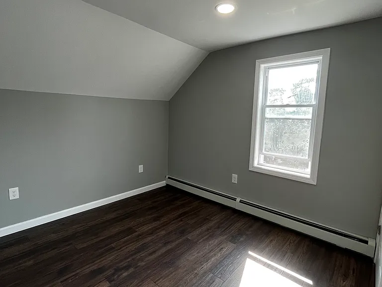 136 2nd St #2 — Photo 10