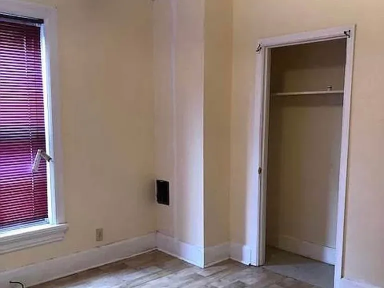 344 Locust St — Photo 4