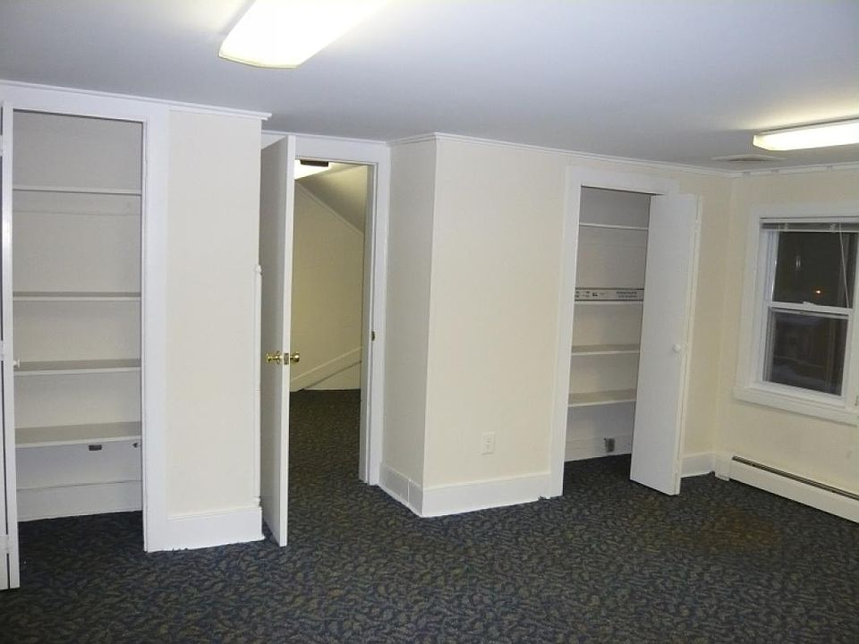 2nd image of 315 Main St