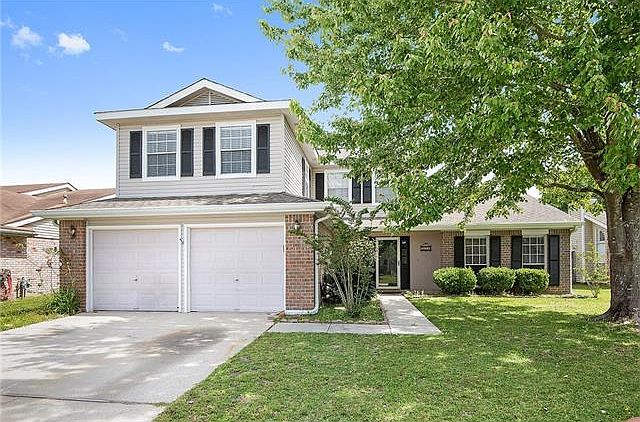 1st image of 131 Silverwood Dr