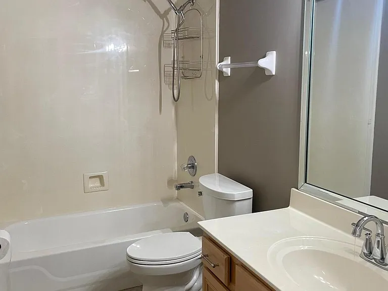 2895 Liverpool Ln — Photo 3