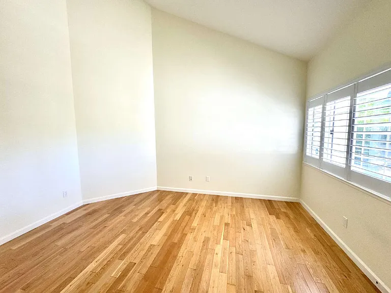 3281 Falerno Way — Photo 34