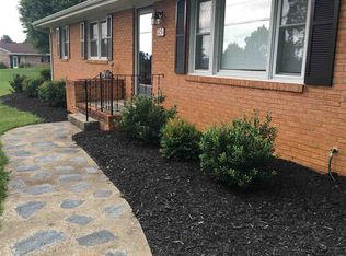 152 Old White Bridge Rd, Waynesboro, VA 22980