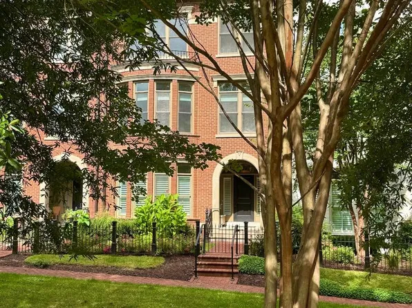 10777 Symphony Park Dr, North Bethesda, MD 20852