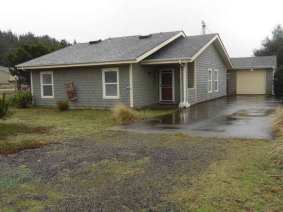 2nd image of 810 340th Pl