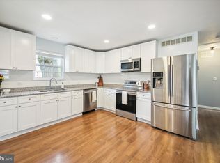 113 Forest Rd, Glen Burnie, MD 21060