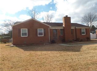 120 N Plains Dr, Petersburg, VA 23805
