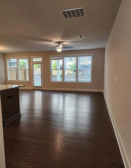 1242 Winterhaven Dr — Photo 8