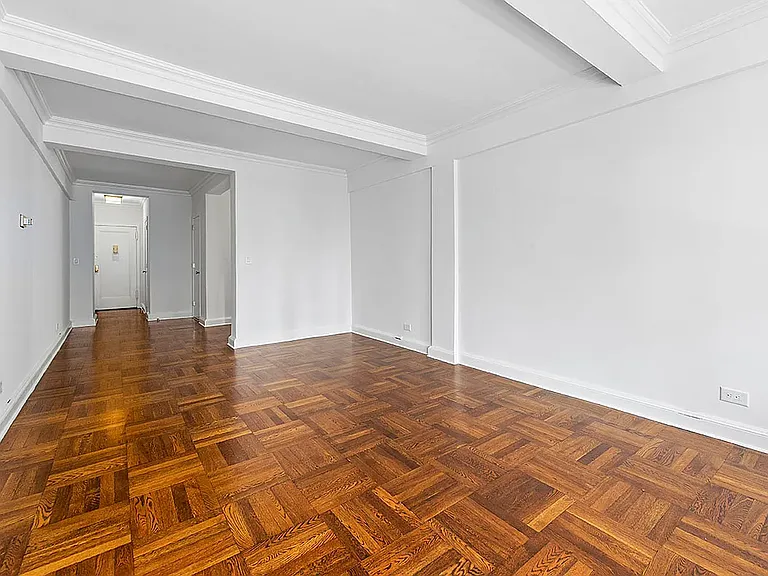 300 E 57th St #4J — Photo 3