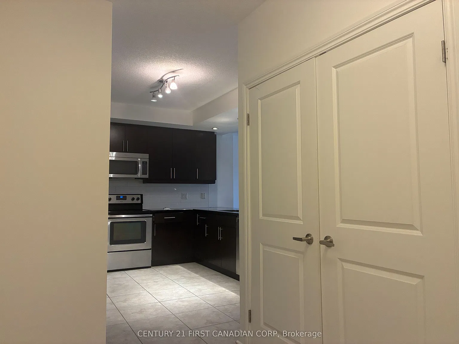 2 bed, $2,200 — Photo 2