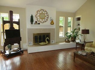 333 S Rivershire Dr, Conroe, TX 77304