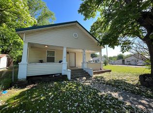 618 E Gentry Ave, Checotah, OK 74426