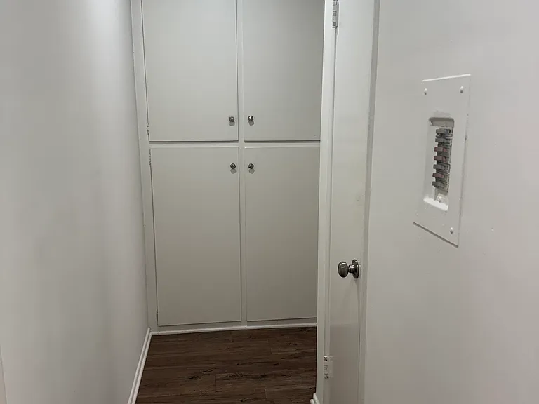 5155 Yarmouth Ave #2 — Photo 12