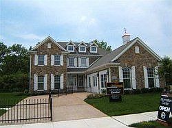 1st image of 914 Peace Haven Pl