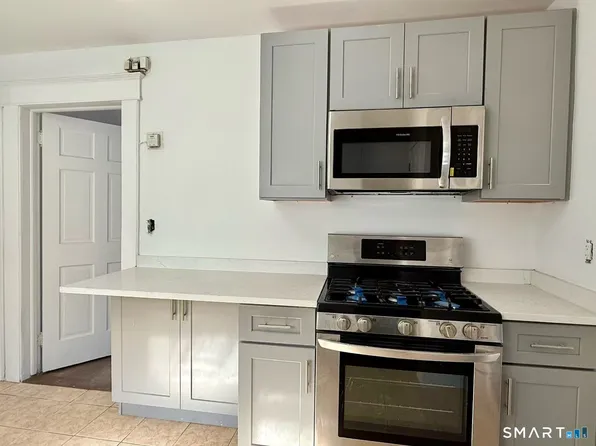 60 Stephen Street, Stamford, CT 06902