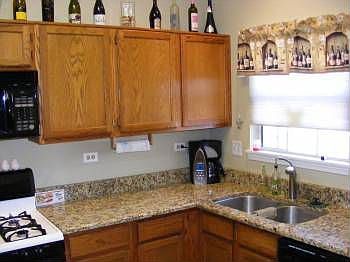 5th image of 843 Kalamazoo Cir