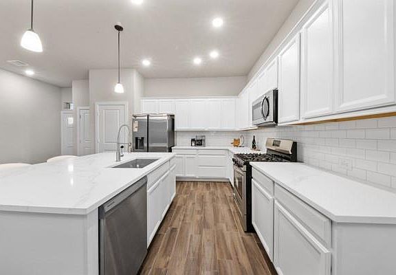 5th image of 7388 Mount Greylock Loop