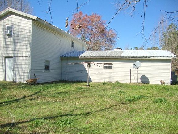 2nd image of 1445 County Road 400
