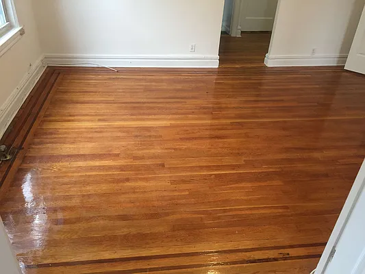 Rented by Metroline Realty | media 18