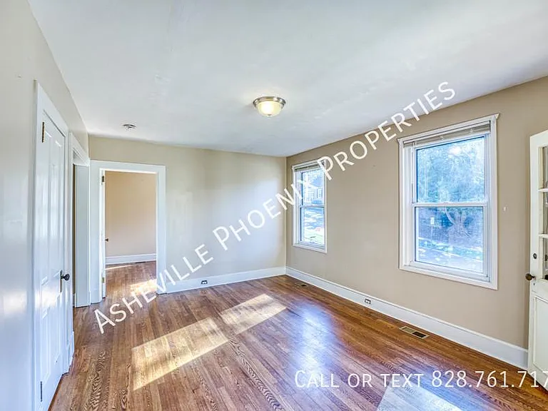 8 Enka Oak St — Photo 14