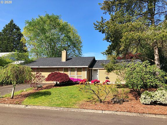 2nd image of 708 SE 141st Ave