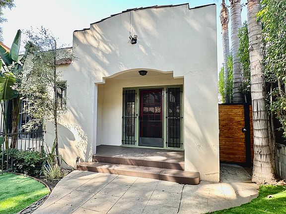 5th image of 1157 N Vista St #2B-1BA-1600SQFT