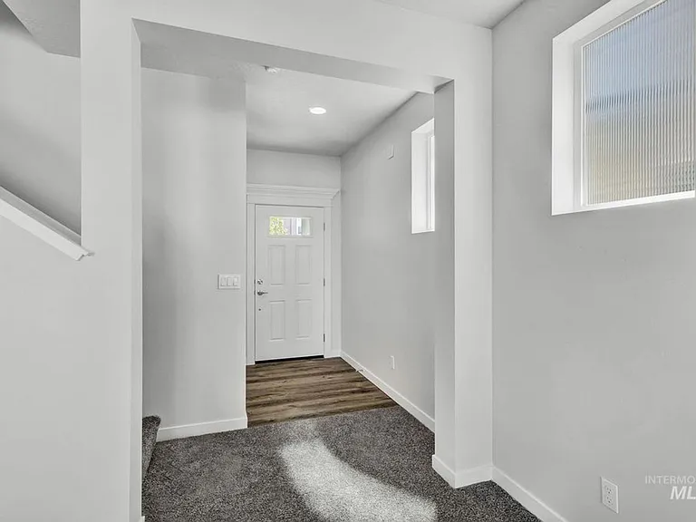 3068 N Laughridge Ave — Photo 3