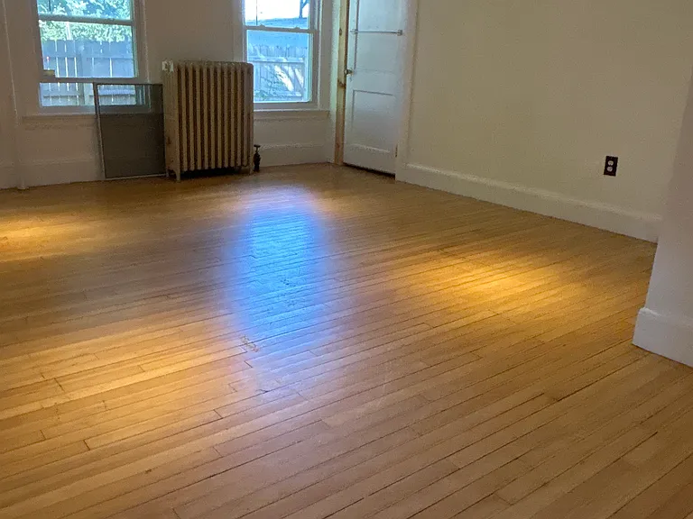 538 Main St #4 — Photo 7