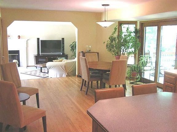 Kitchen to Living Rm